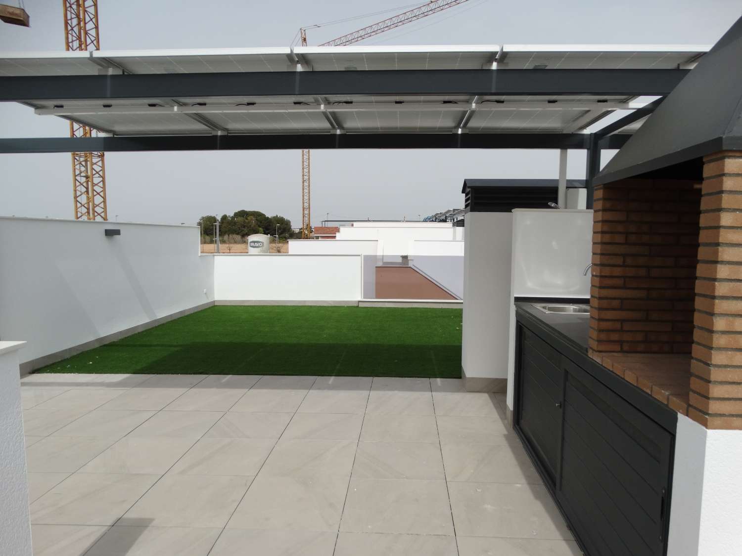 БУНГАЛО НА СТАНЦІ БУДІВНИЦТВА