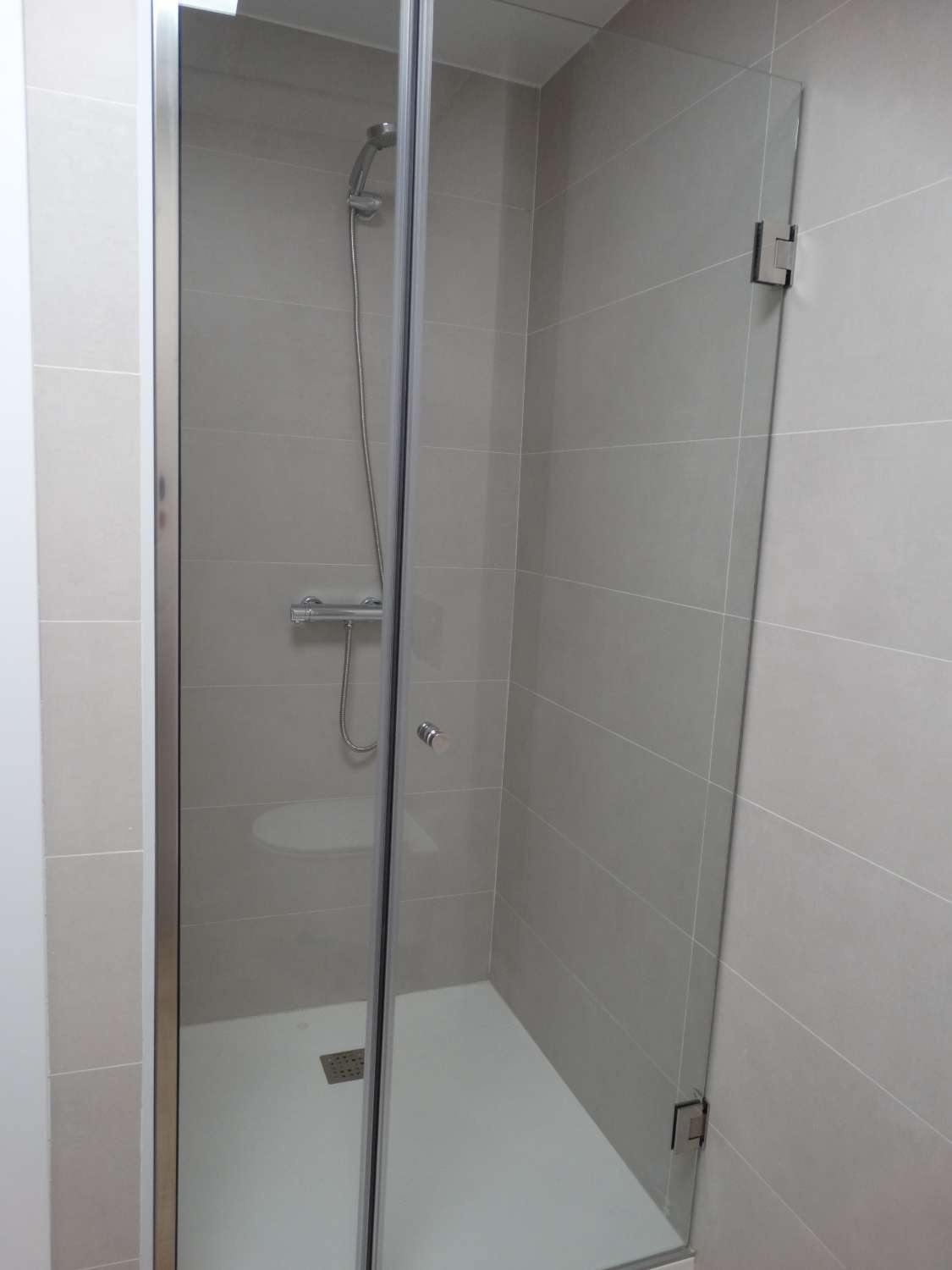 БУНГАЛО НА СТАНЦІ БУДІВНИЦТВА