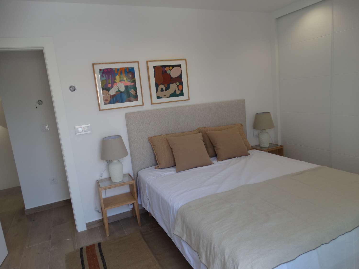 НОВОЗБУДОВАНІ ВІЛЛИ