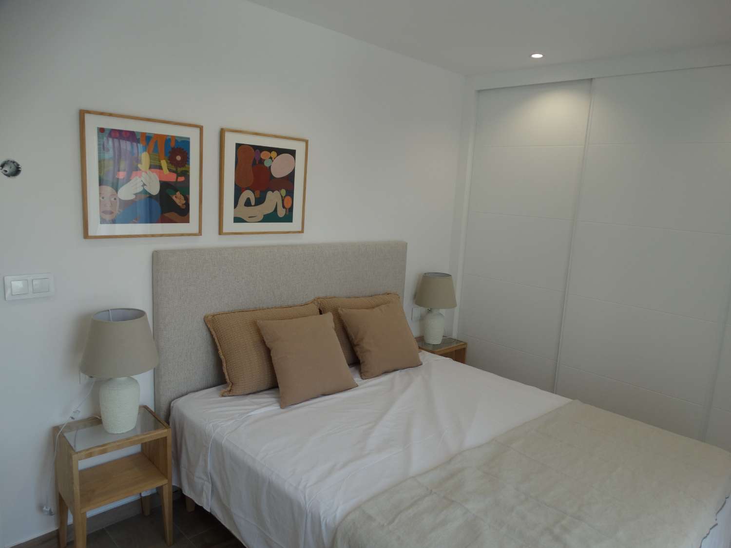 НОВОЗБУДОВАНІ ВІЛЛИ