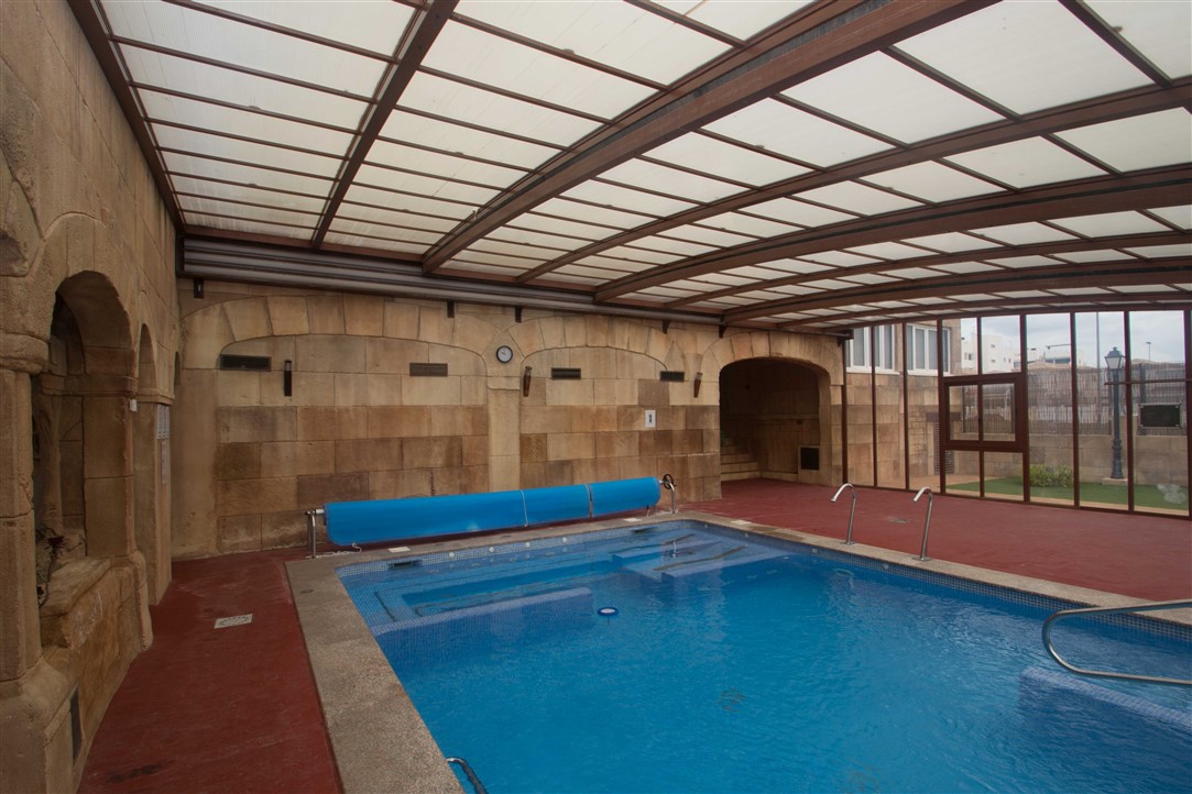 CHALET ADOSADO CON CALIDADES OPTIMAS