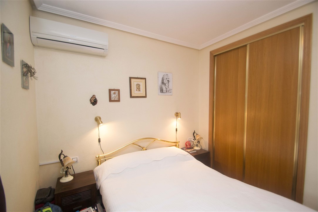 CHALET ADOSADO CON CALIDADES OPTIMAS