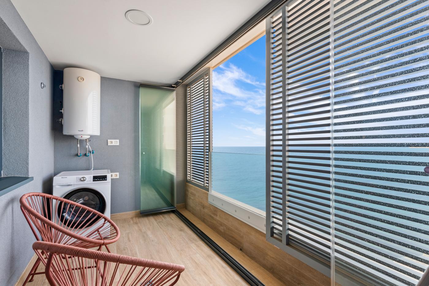 APARTAMENTO CON VISTAS AL MAR