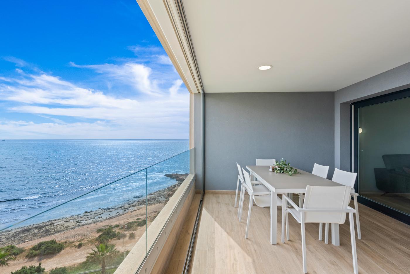 APARTAMENTO CON VISTAS AL MAR