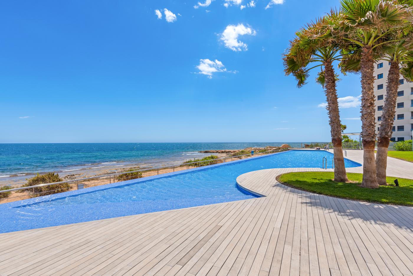 APARTAMENTO CON VISTAS AL MAR