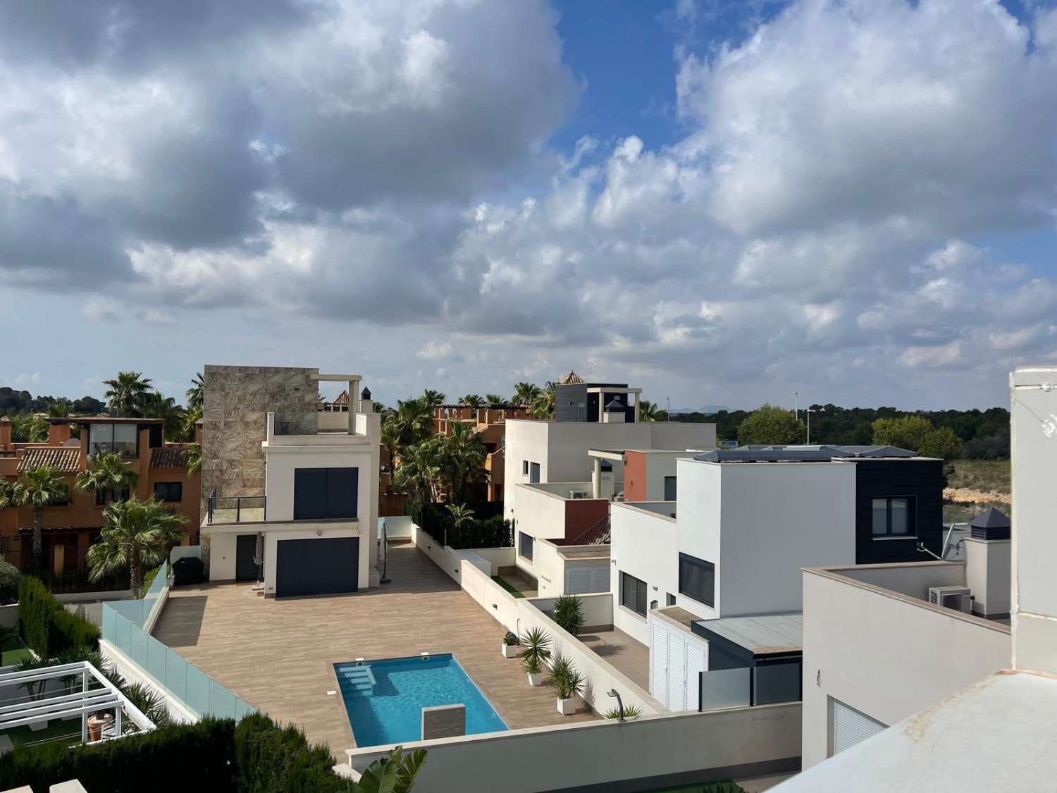 ESPECTACULAR VILLA CON VISTAS INIGUALABLES