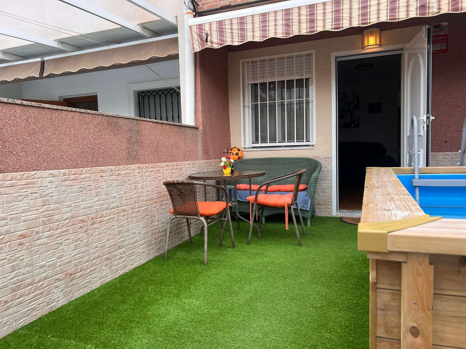 BUNGALOW ESPECTACULAR CON LICENCIA