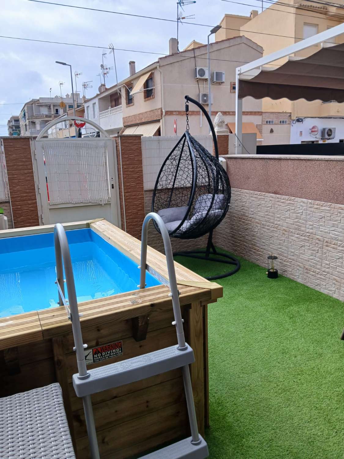 BUNGALOW ESPECTACULAR CON LICENCIA