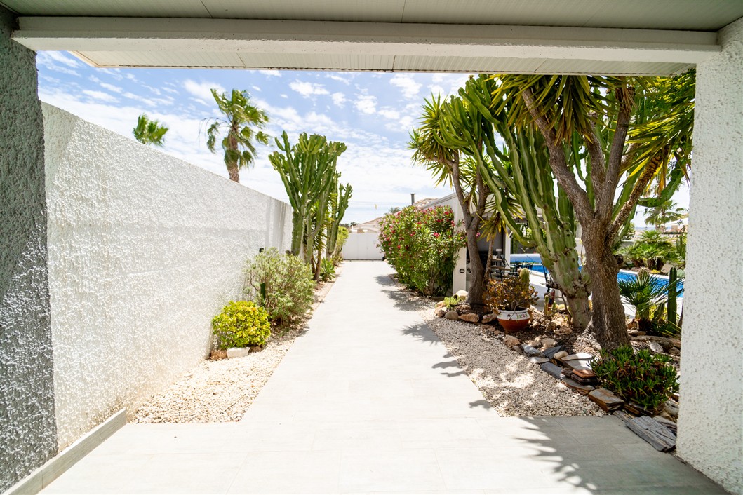 VILLA INDEPENDIENTE ESPECTACULAR