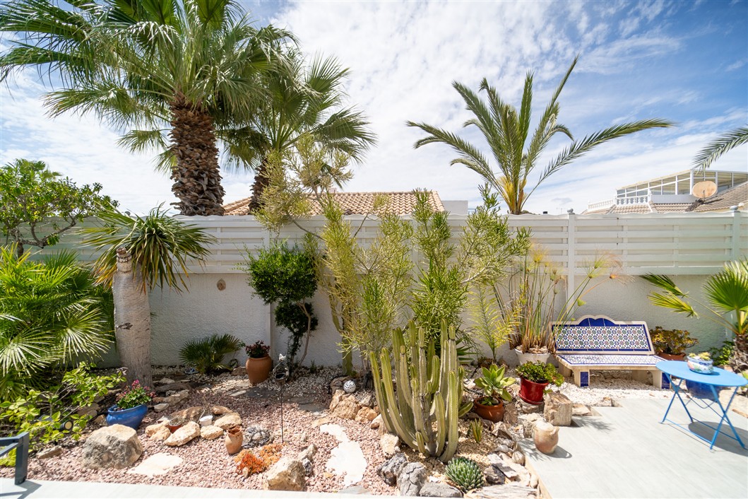 VILLA INDEPENDIENTE ESPECTACULAR