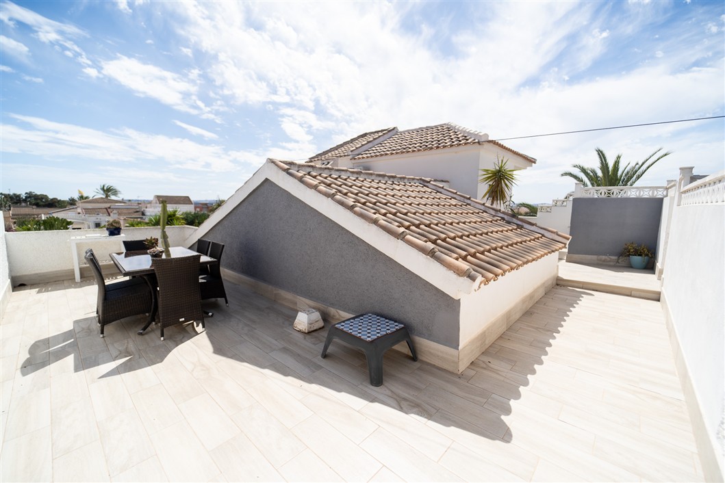 VILLA INDEPENDIENTE ESPECTACULAR