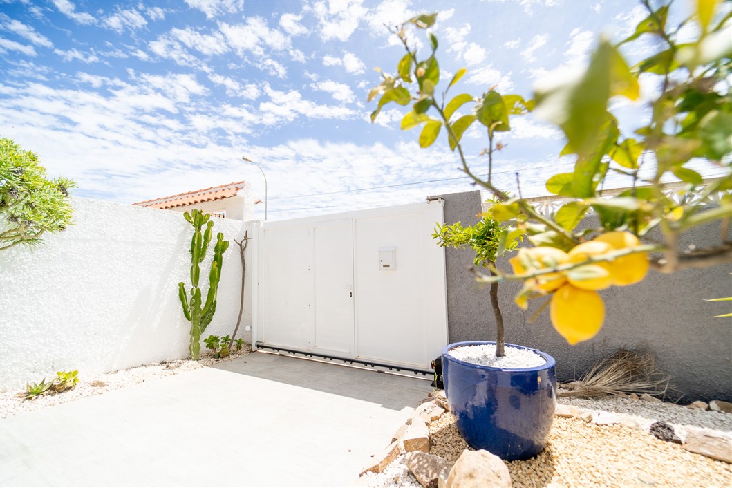 VILLA INDEPENDIENTE ESPECTACULAR