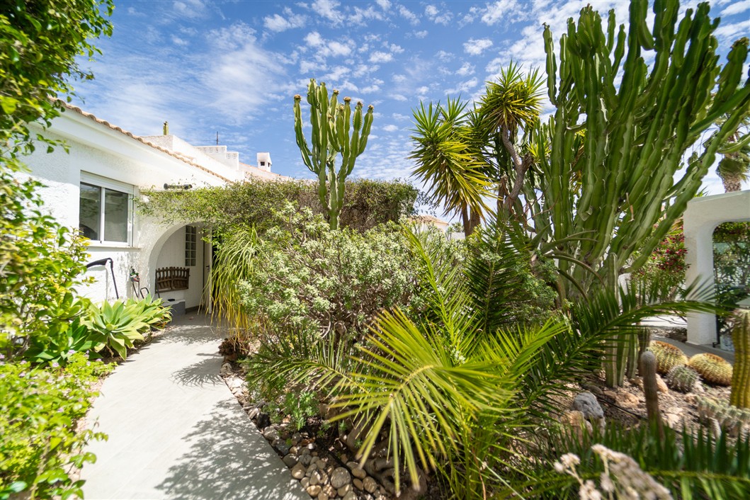 VILLA INDEPENDIENTE ESPECTACULAR