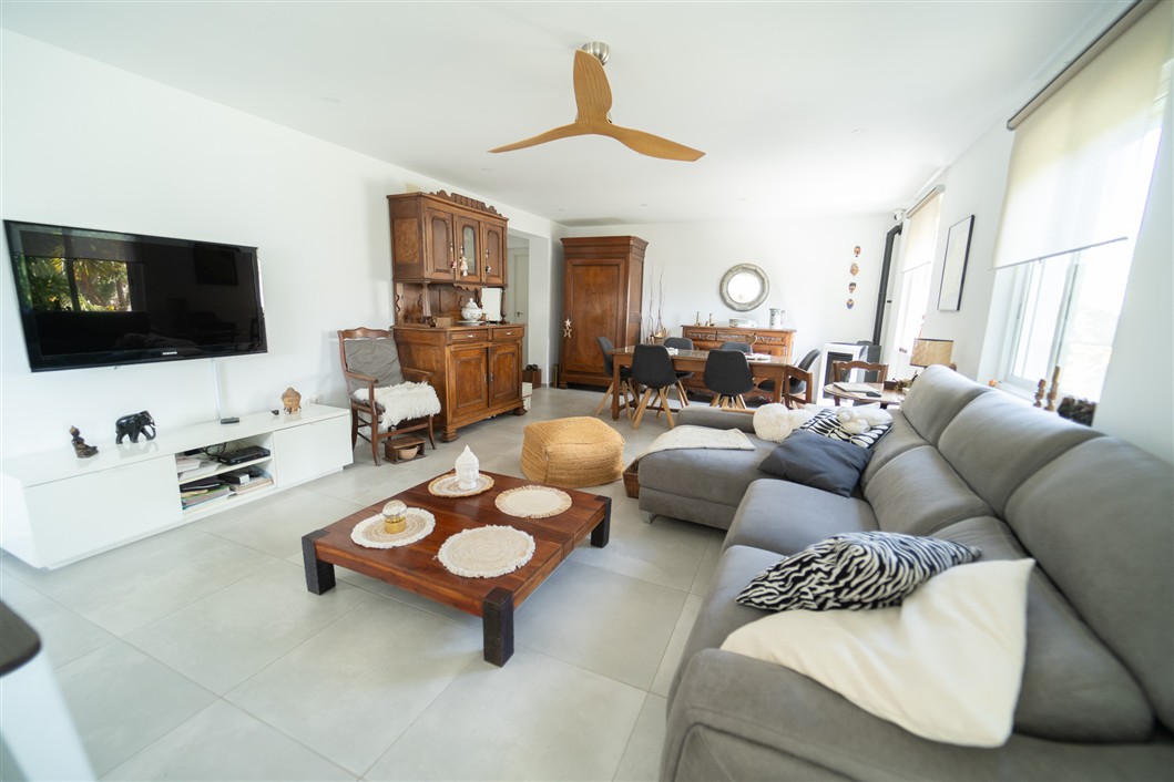 VILLA INDEPENDIENTE ESPECTACULAR