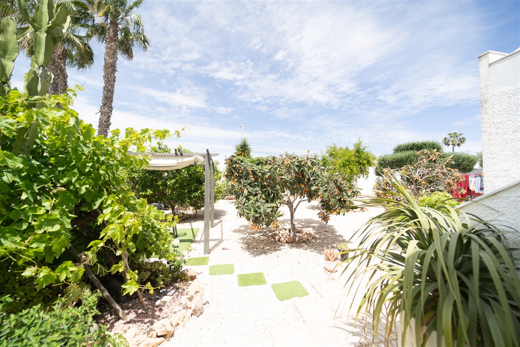 VILLA INDEPENDIENTE ESPECTACULAR