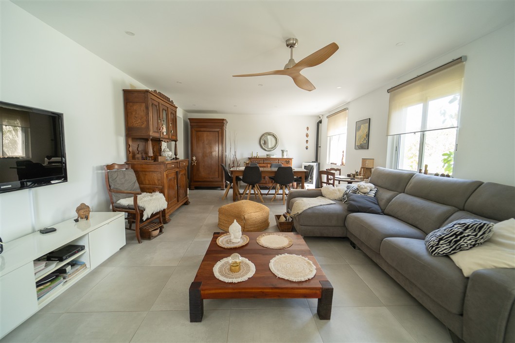 VILLA INDEPENDIENTE ESPECTACULAR