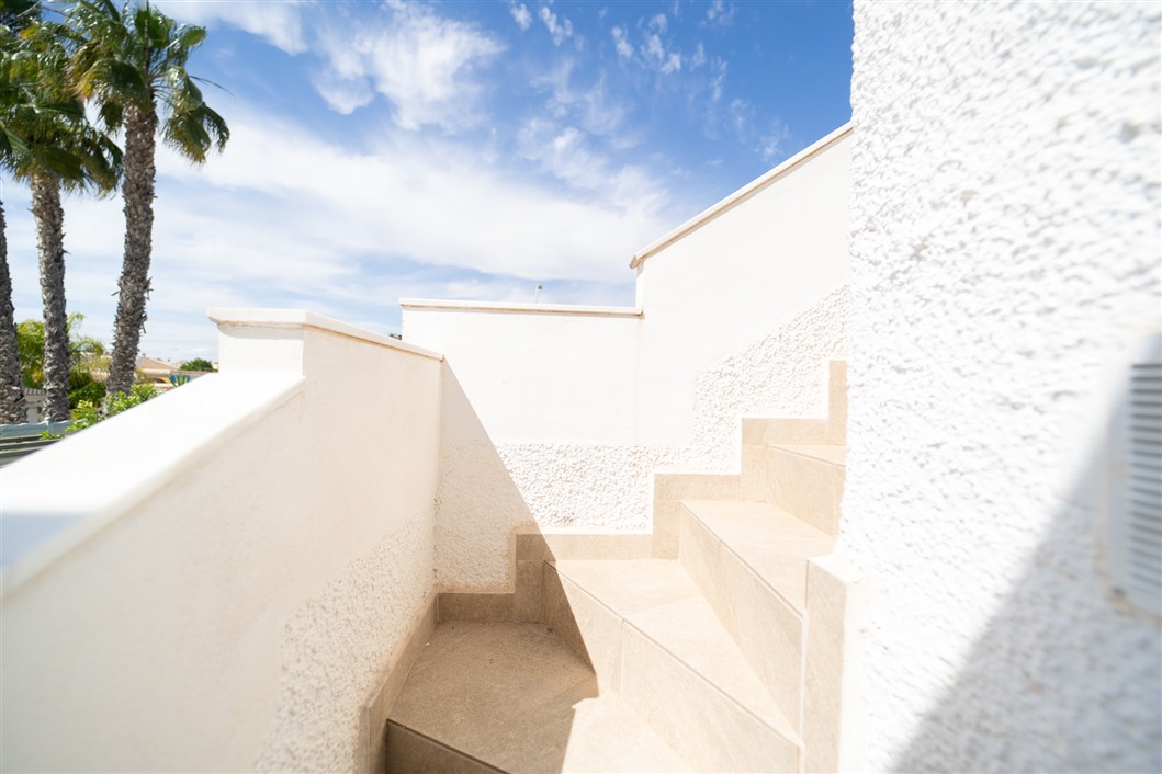 VILLA INDEPENDIENTE ESPECTACULAR