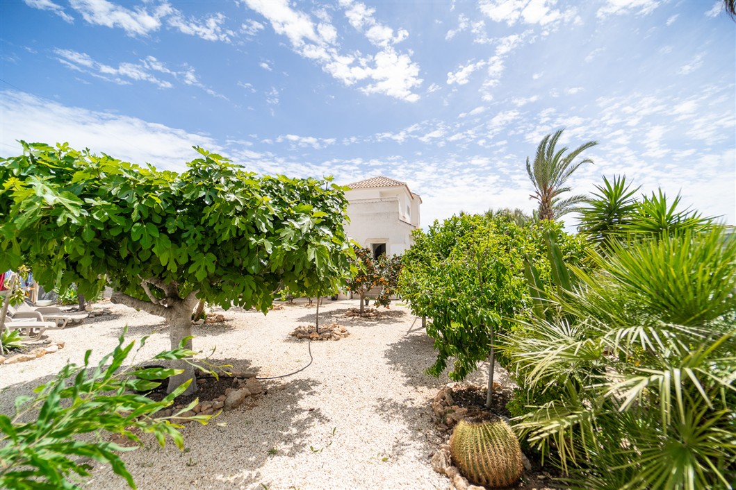 VILLA INDEPENDIENTE ESPECTACULAR