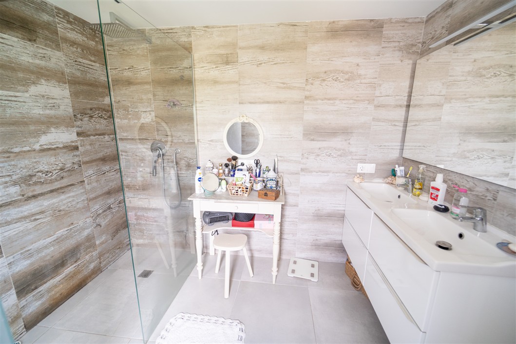 VILLA INDEPENDIENTE ESPECTACULAR