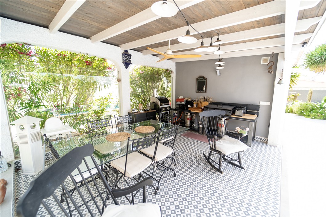 VILLA INDEPENDIENTE ESPECTACULAR