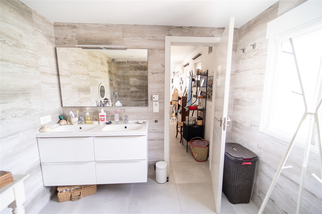 VILLA INDEPENDIENTE ESPECTACULAR