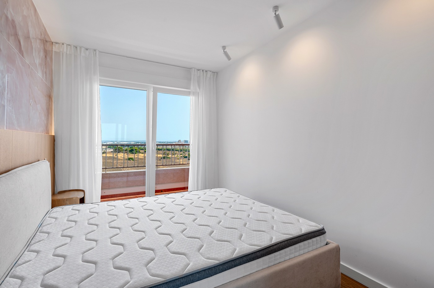 APARTAMENTO CON VISTAS AL MAR