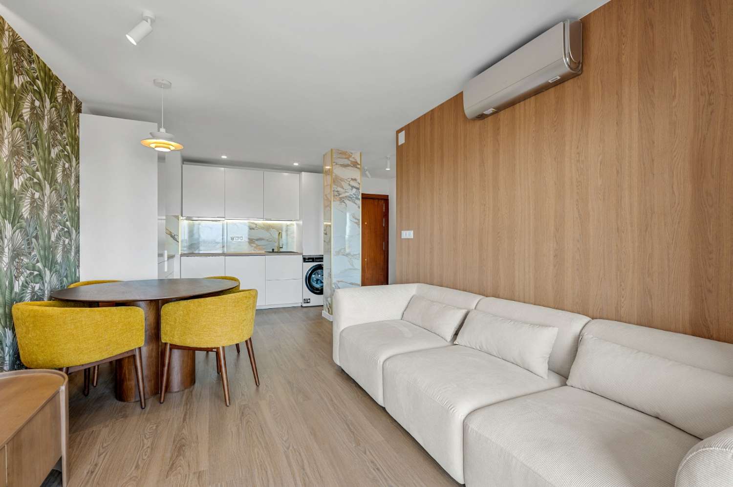 APARTAMENTO CON VISTAS AL MAR