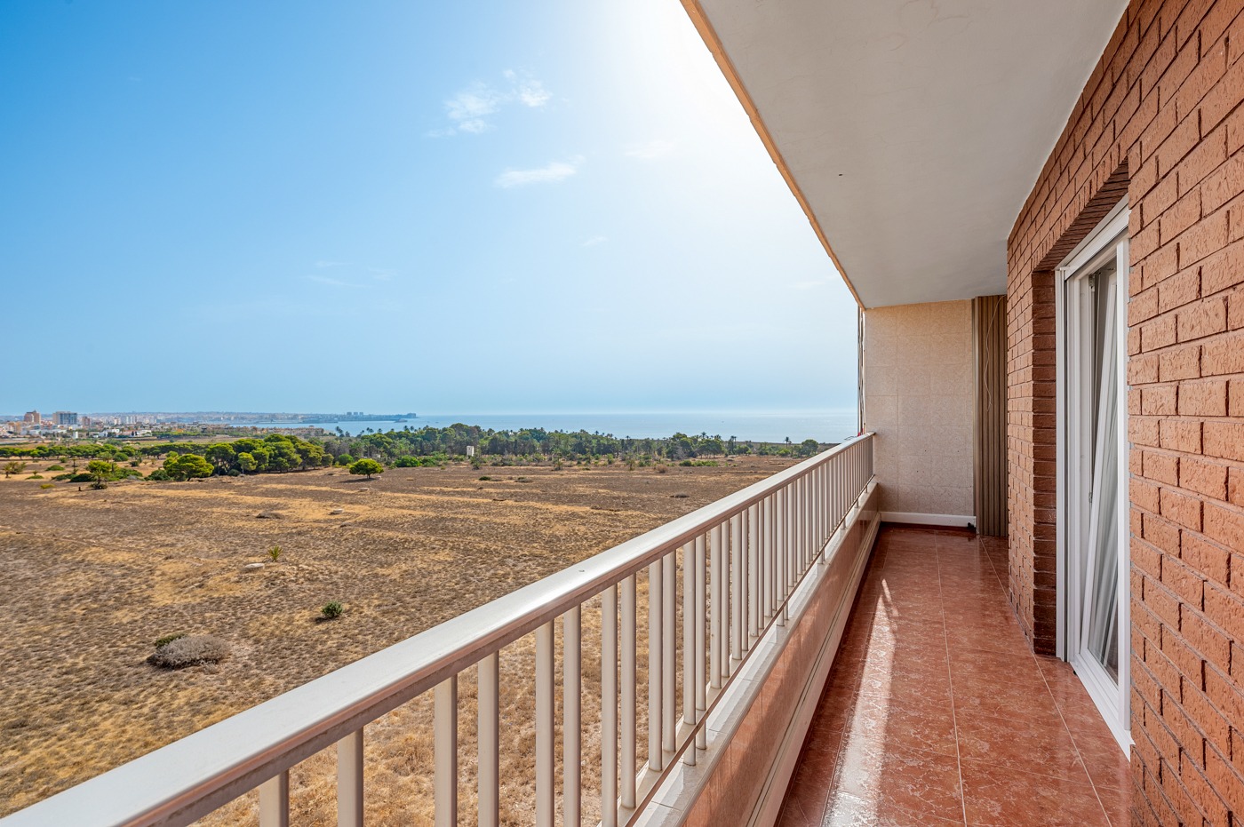 APARTAMENTO CON VISTAS AL MAR