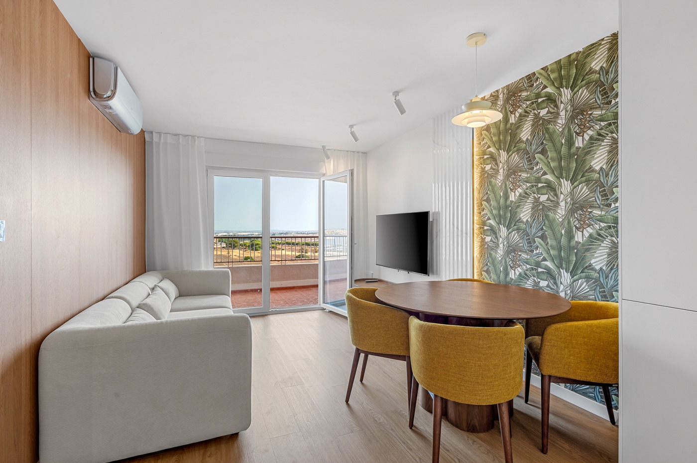 APARTAMENTO CON VISTAS AL MAR