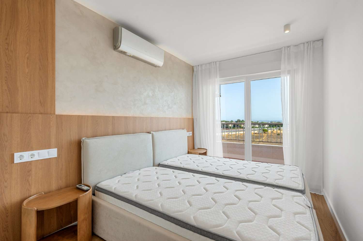 APARTAMENTO CON VISTAS AL MAR