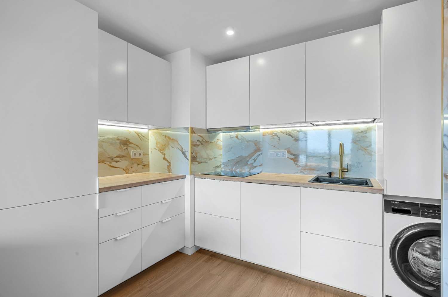 APARTAMENTO CON VISTAS AL MAR