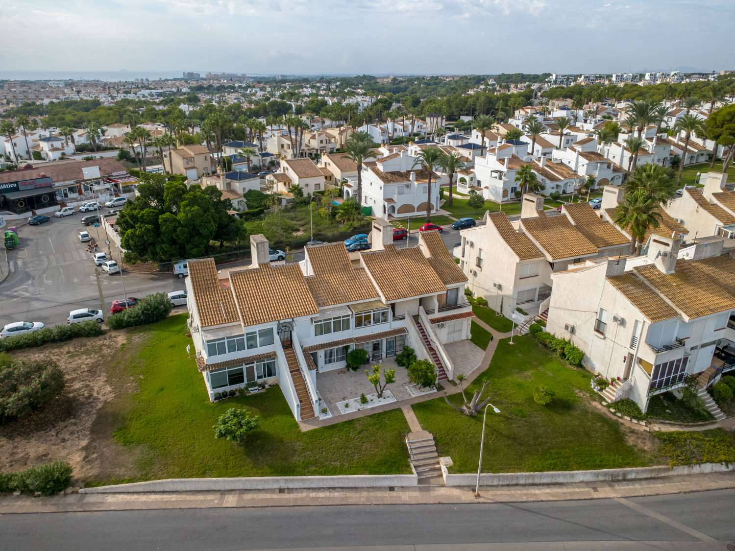 BUNGALOW RECIEN RENOVADO