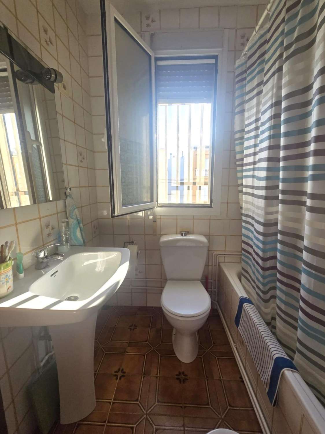 DUPLEX CERCA DE CARREFUR HABANERAS