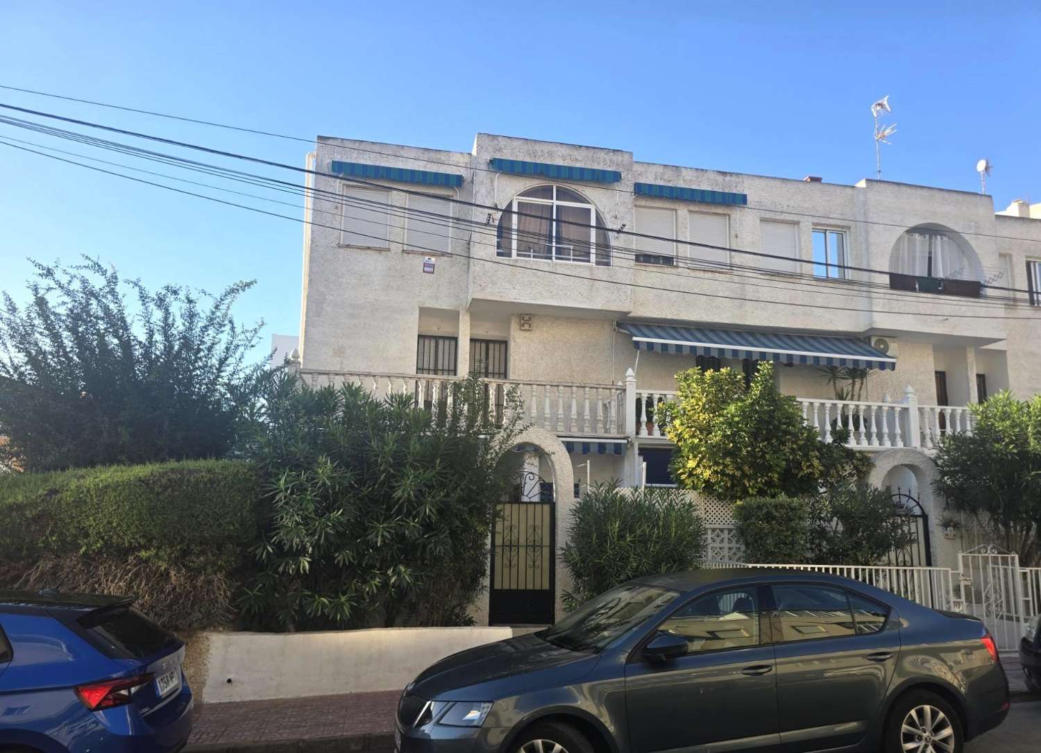 DUPLEX CERCA DE CARREFUR HABANERAS