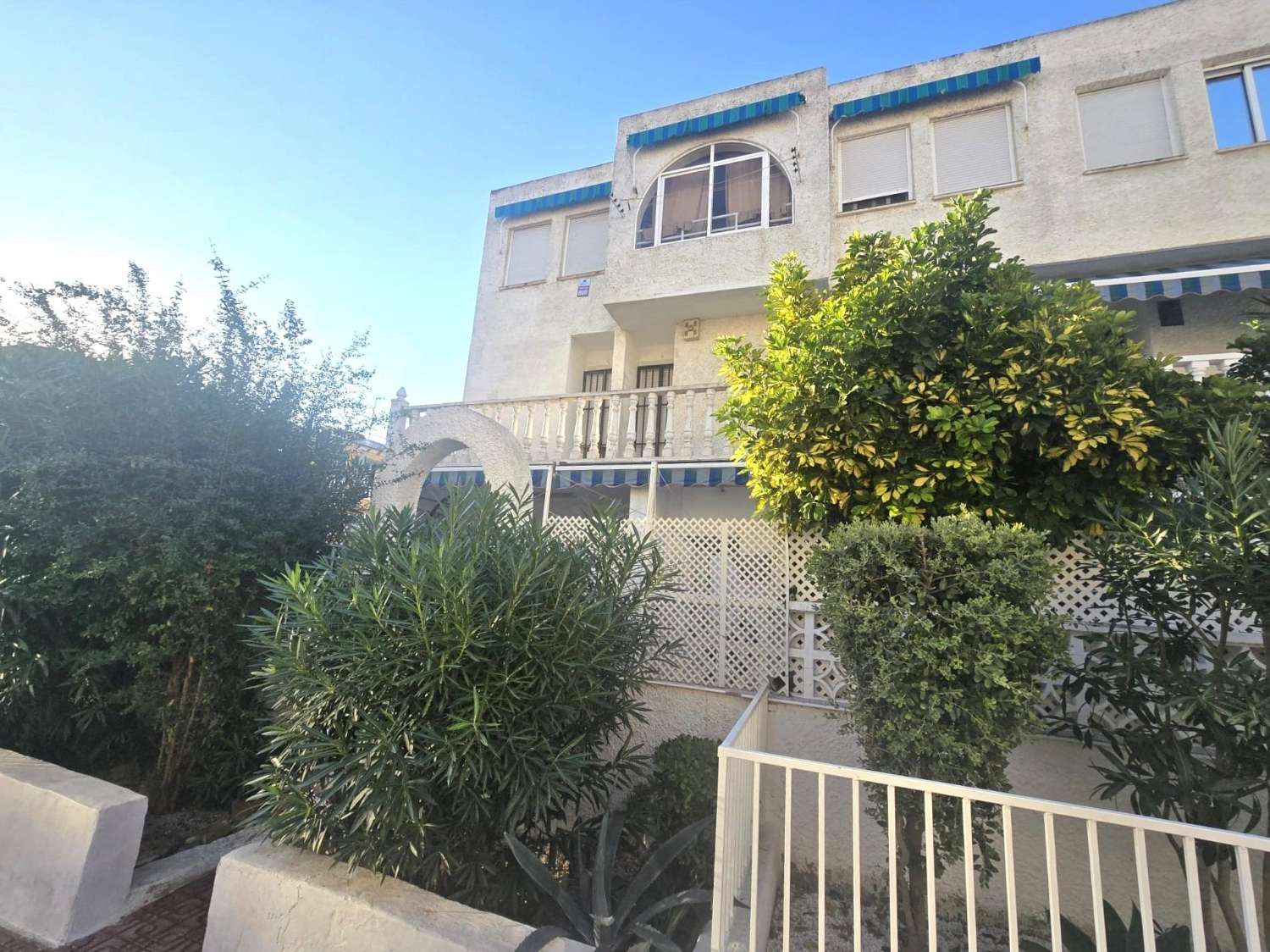 DUPLEX CERCA DE CARREFUR HABANERAS