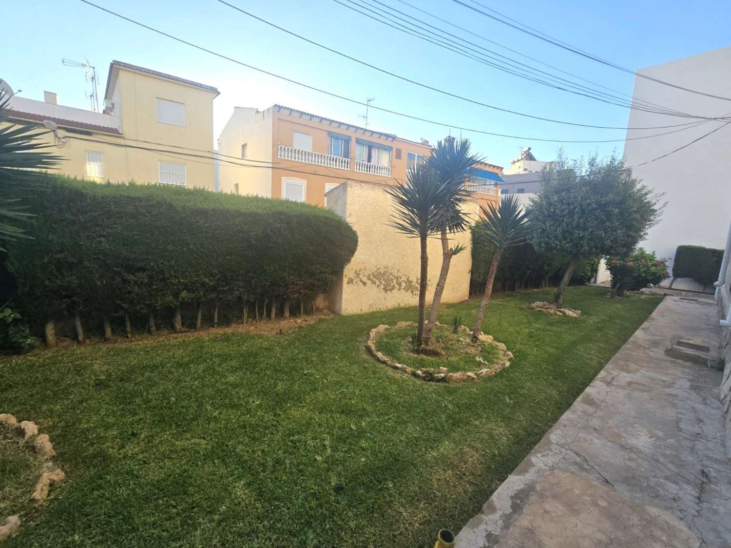 DUPLEX CERCA DE CARREFUR HABANERAS