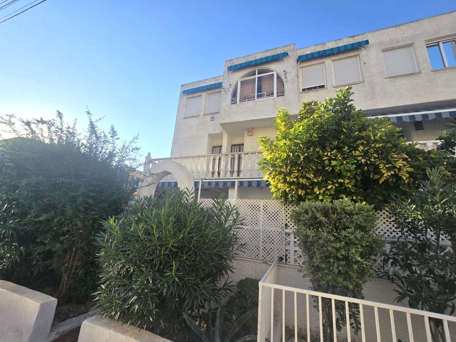 DUPLEX CERCA DE CARREFUR HABANERAS